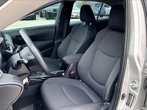 Used 2022 Toyota Corolla LE image 30