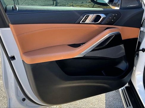 Used 2023 BMW X6 xDrive40i image 24