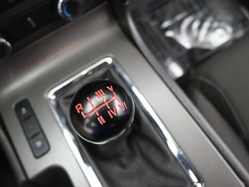Used 2014 Ford Mustang Coupe RWD image 22