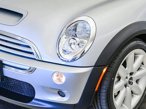 Used 2003 MINI Cooper S image 9