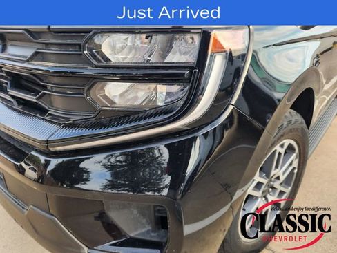 Used 2025 Ford Expedition Active AWD/4WD image 10