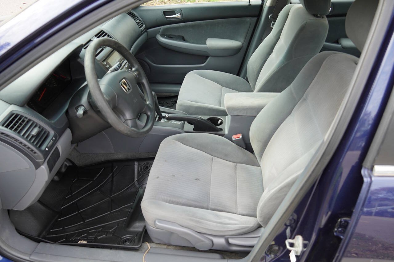 Used 2005 Honda Accord LX image 11