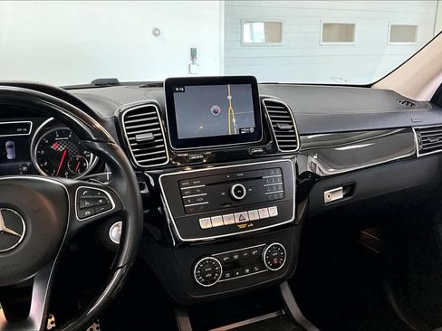 Used 2018 Mercedes-Benz GLE 43 AMG 4MATIC image 13