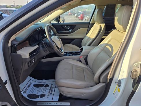 Used 2022 Lincoln Corsair Reserve w/ Equipment Group 201A AWD/4WD image 16