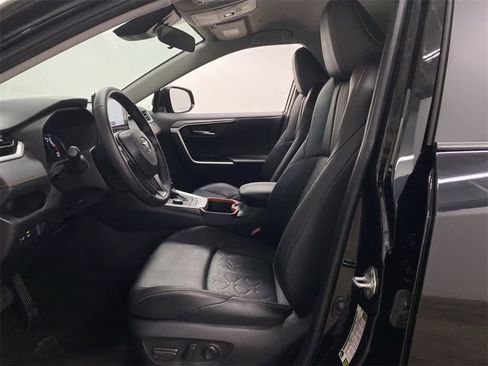 Used 2024 Toyota RAV4 Adventure image 15