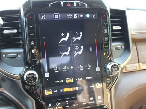 Used 2023 RAM 2500 Limited AWD/4WD image 33