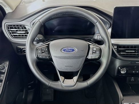 Used 2025 Ford Escape Platinum image 14