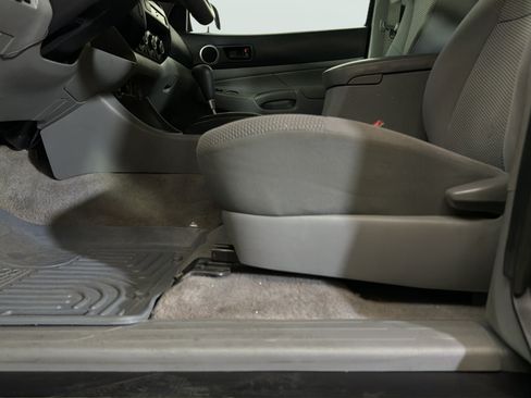 Used 2011 Toyota Tacoma 2WD Access Cab image 20
