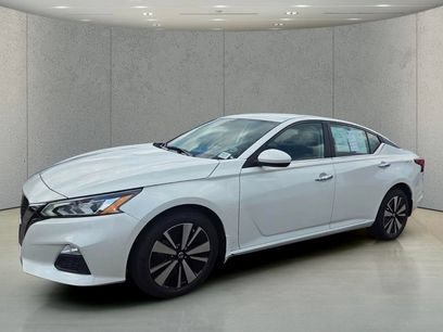 Used 2022 Nissan Altima 2.5 SV