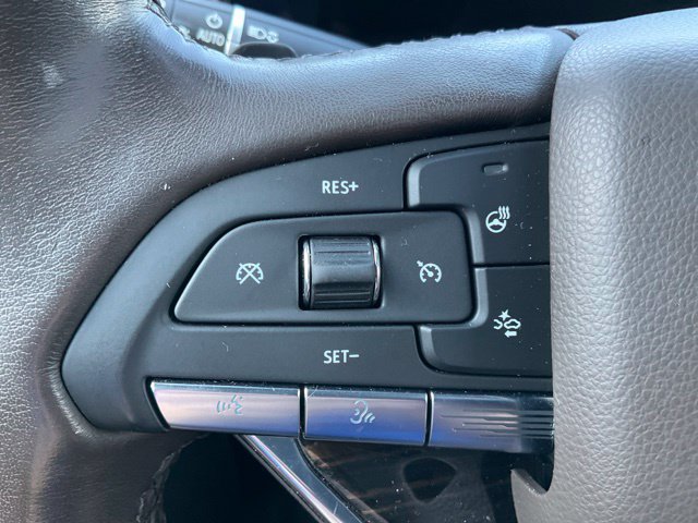 Used 2021 Cadillac Escalade ESV Premium Luxury w/ LPO, Radiant Package AWD/4WD image 6