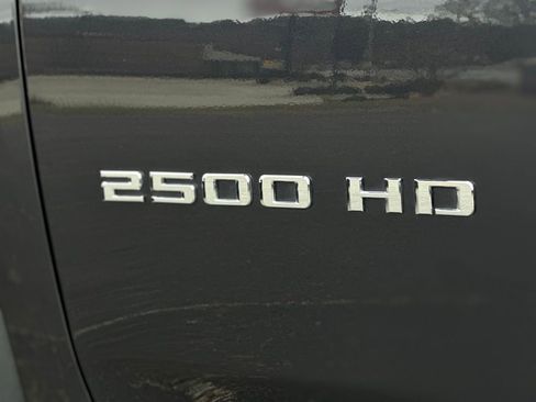 Used 2024 Chevrolet Silverado 2500 Custom w/ Custom Value Package image 27