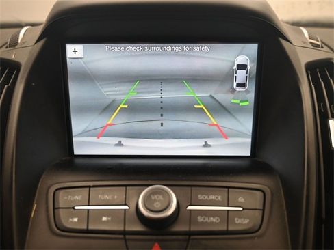 Used 2017 Ford Escape SE w/ Equipment Group 201A image 16