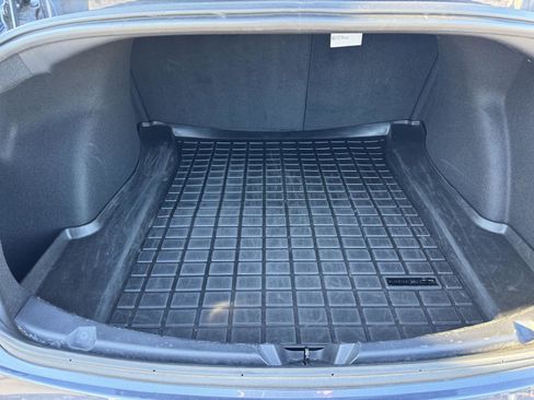 Used 2018 Tesla Model 3 Long Range image 17