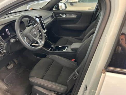Used 2023 Volvo C40 P8 Recharge Ultimate AWD/4WD image 4