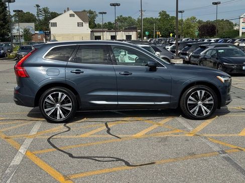 Used 2022 Volvo XC60 B5 Inscription w/ Climate Package image 7