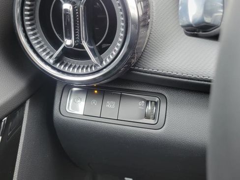 New 2026 Chevrolet Equinox LT w/ Convenience Package II image 12