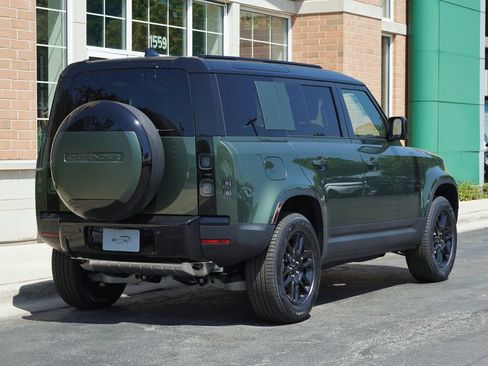 Used 2026 Land Rover Defender 110 S AWD/4WD image 6