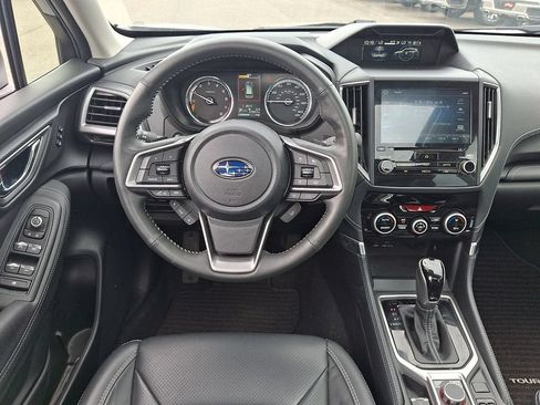 Used 2023 Subaru Forester Touring AWD/4WD image 11
