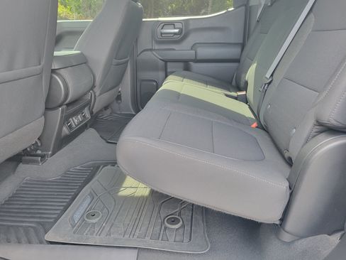 Certified 2021 Chevrolet Silverado 1500 LT RWD image 40