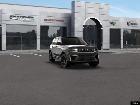 New 2026 Jeep Grand Cherokee Summit w/ Obsidian Package AWD/4WD image 16