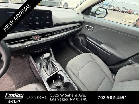 Certified 2025 Kia K4 FWD image 12