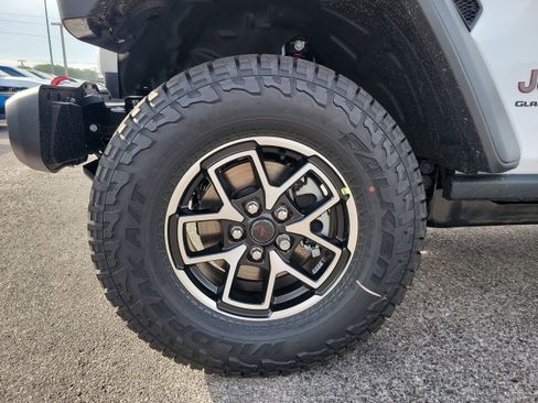 New 2026 Jeep Gladiator Rubicon AWD/4WD image 10