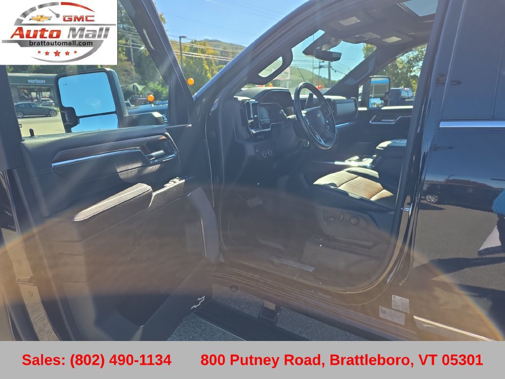 Used 2024 Chevrolet Silverado 3500 High Country w/ Technology Package AWD/4WD image 14