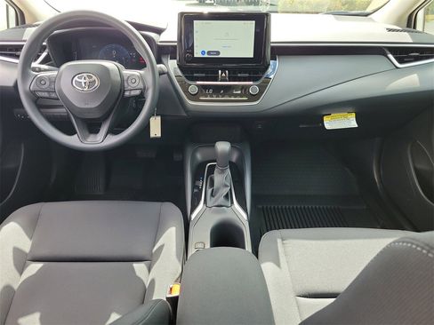 Used 2026 Toyota Corolla LE image 12