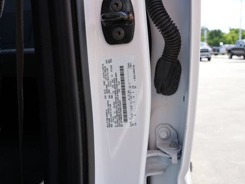 Used 2025 Ford F350 XLT AWD/4WD image 28