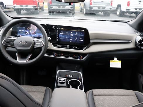 New 2026 Chevrolet Equinox LT w/ Convenience Package II image 20