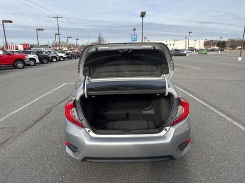 Used 2017 Honda Civic EX image 7