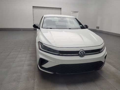 Used 2025 Volkswagen Jetta Sport image 14