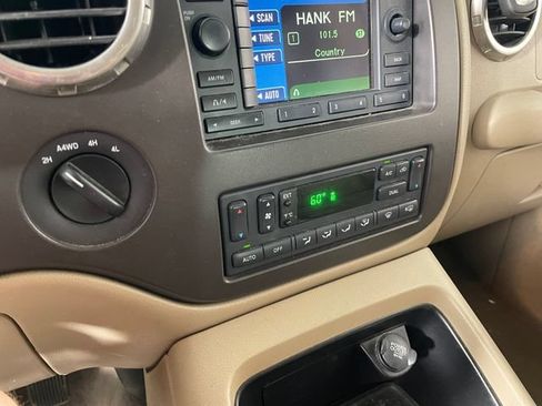 Used 2004 Ford Expedition Eddie Bauer AWD/4WD image 8