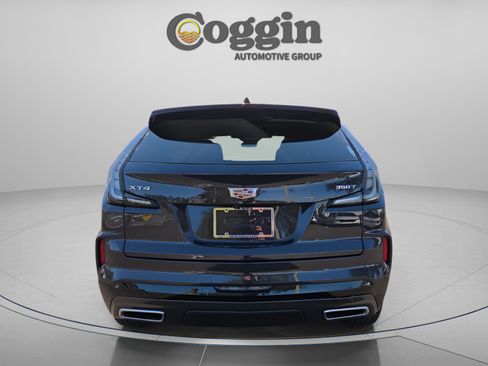 Used 2024 Cadillac XT4 Sport w/ Cold Weather Package image 4