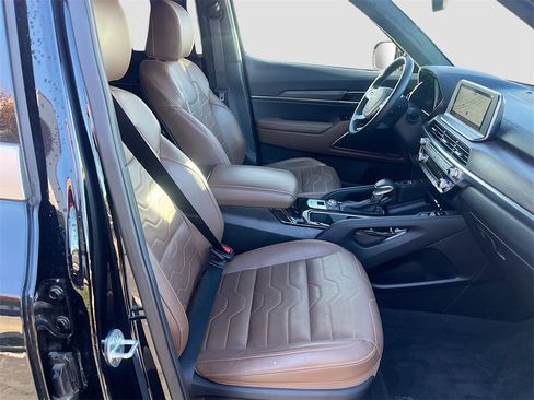 Used 2022 Kia Telluride SX w/ SX Prestige Package image 31