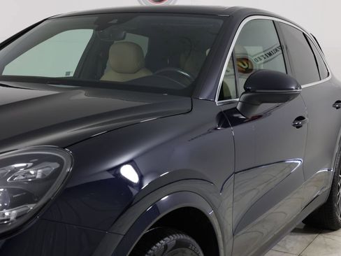 Used 2021 Porsche Cayenne AWD/4WD image 47