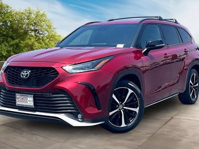 Used 2021 Toyota Highlander XSE