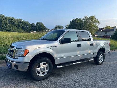 Used 2014 Ford F150 XLT image 4