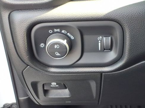 Used 2023 RAM 1500 Big Horn AWD/4WD image 20