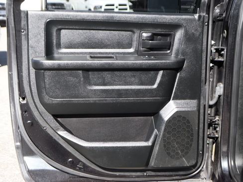 Used 2018 RAM 1500 Express w/ Black Ram 1500 Express Group RWD image 32