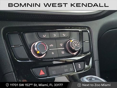 Used 2022 Buick Encore Preferred w/ Safety Package image 17