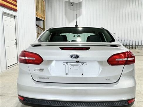 Used 2015 Ford Focus SE w/ Equipment Group 201A FWD image 5
