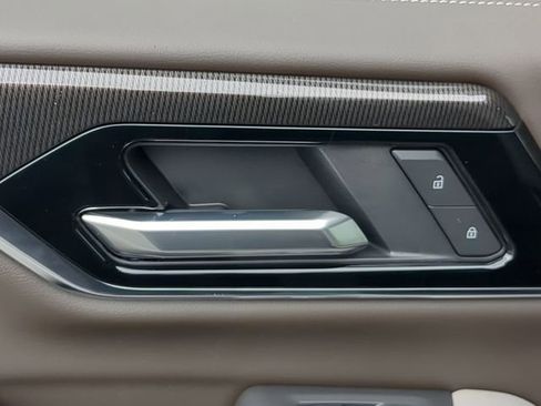 New 2026 GMC Yukon XL Elevation image 36