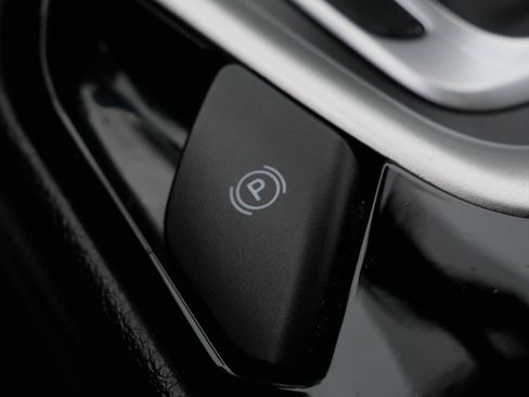 Used 2016 Ford Fusion SE image 30