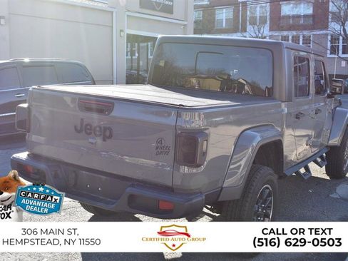 Used 2022 Jeep Gladiator Willys image 6