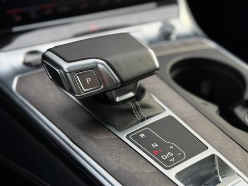 Used 2024 Audi A6 Premium Plus w/ Executive Package image 27