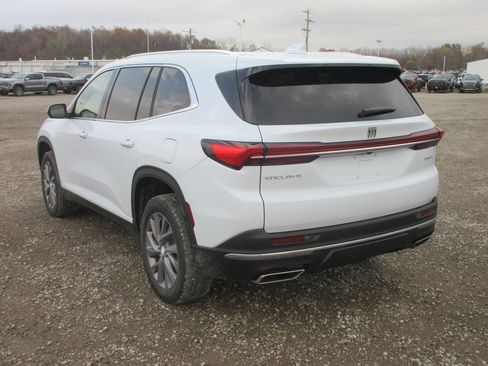 New 2026 Buick Enclave Preferred image 8