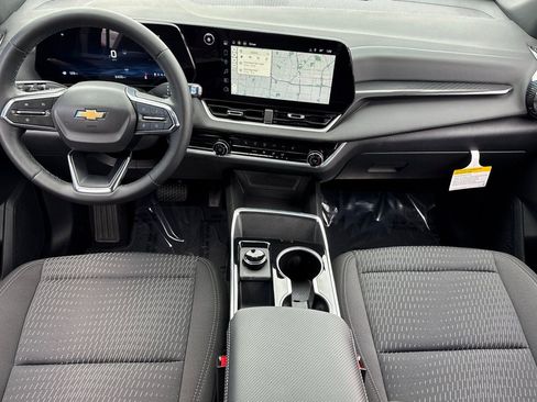 Used 2026 Chevrolet Equinox LT image 16