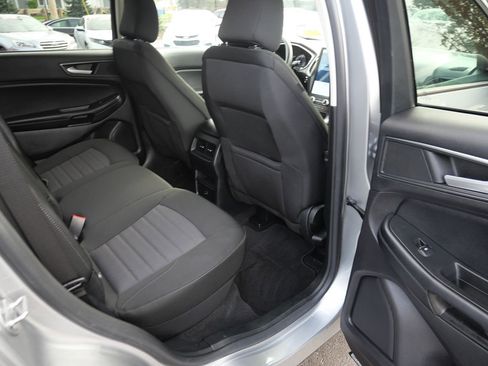 Used 2021 Ford Edge SE w/ Cargo Accessory Package image 21