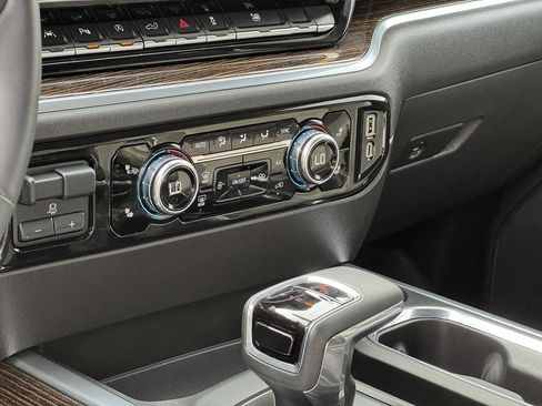 Used 2025 GMC Sierra 1500 Elevation w/ Elevation Premium Package RWD image 24